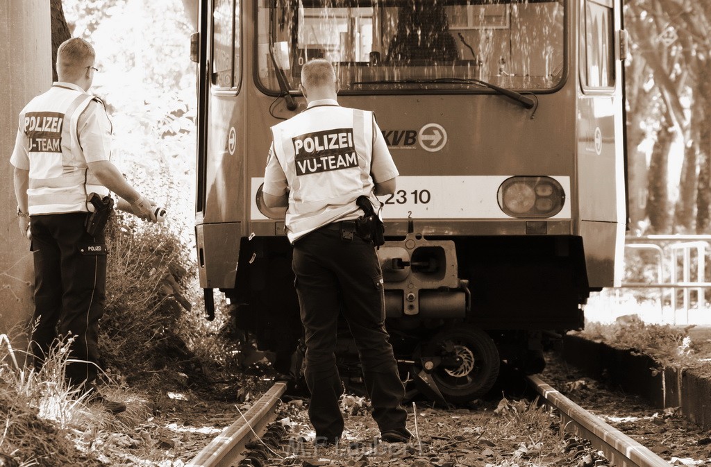 VU Roller KVB Bahn Koeln Luxemburgerstr Neuenhoefer Allee P054.JPG - Miklos Laubert